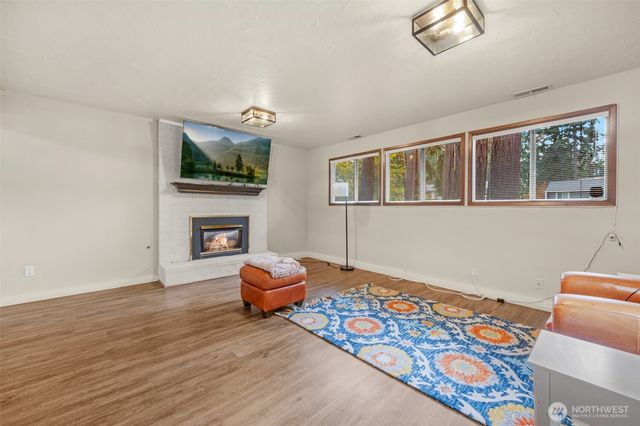 14015 60th Avenue W, Edmonds, WA 98026