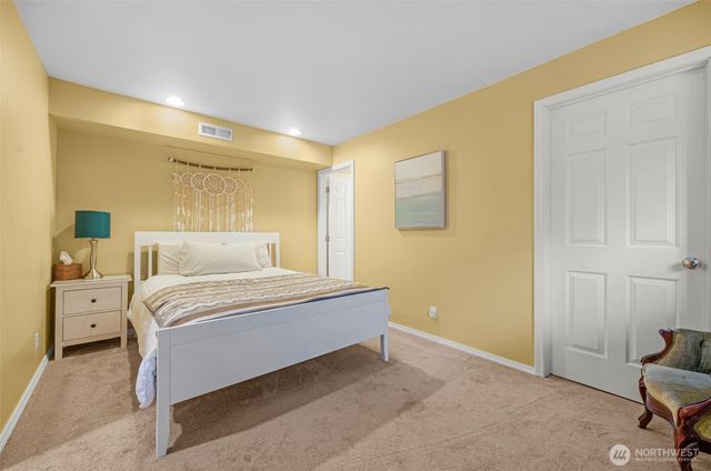 14015 60th Avenue W, Edmonds, WA 98026