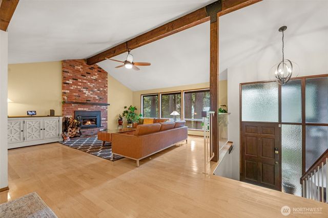 14015 60th Avenue W, Edmonds, WA 98026