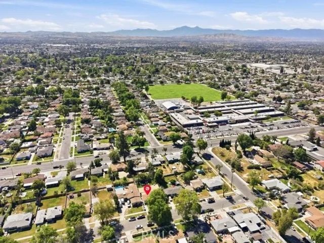 4866 Sunnyside, Riverside, CA 92506