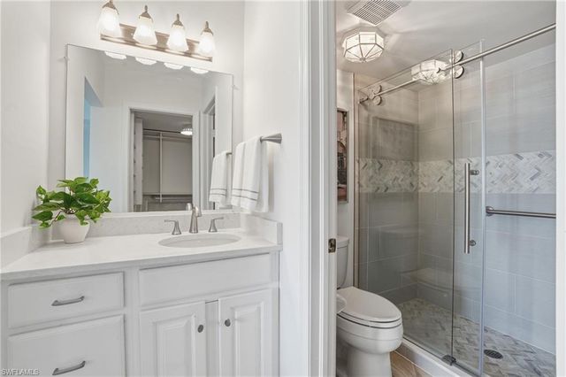 10684 Gulf Shore DR # 106B, Naples, FL 34108