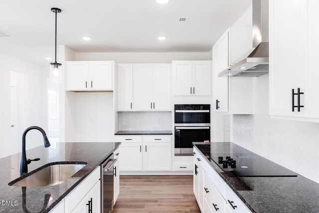 236 Golfview Avenue, Benson, NC 27504