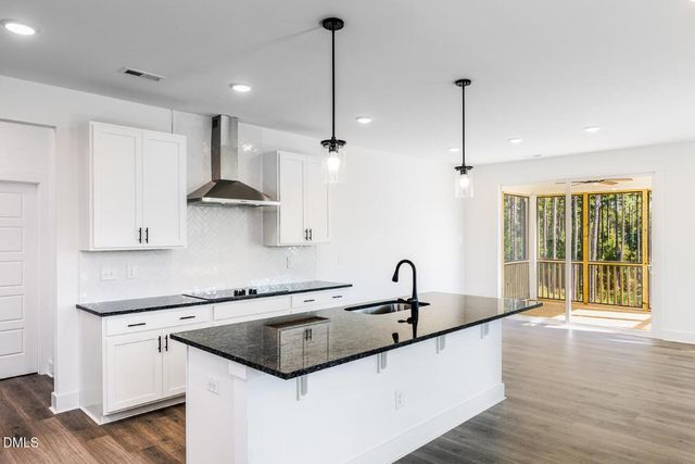 236 Golfview Avenue, Benson, NC 27504