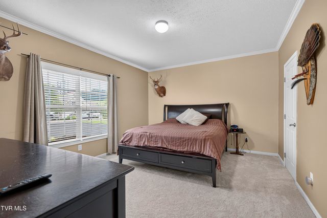 220 Crossroads Place Place, Lebanon, VA 24266