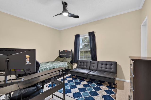 220 Crossroads Place Place, Lebanon, VA 24266