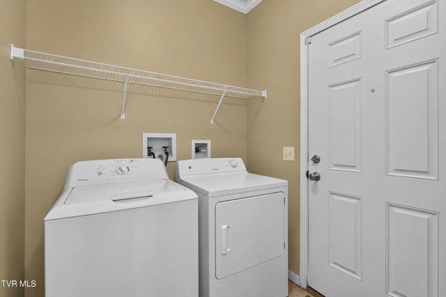 220 Crossroads Place Place, Lebanon, VA 24266