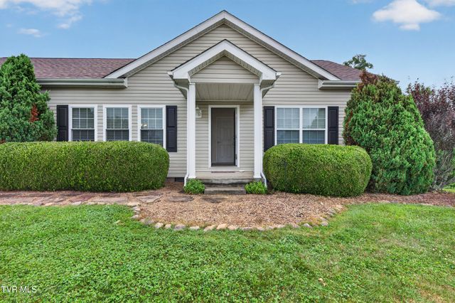 220 Crossroads Place Place, Lebanon, VA 24266