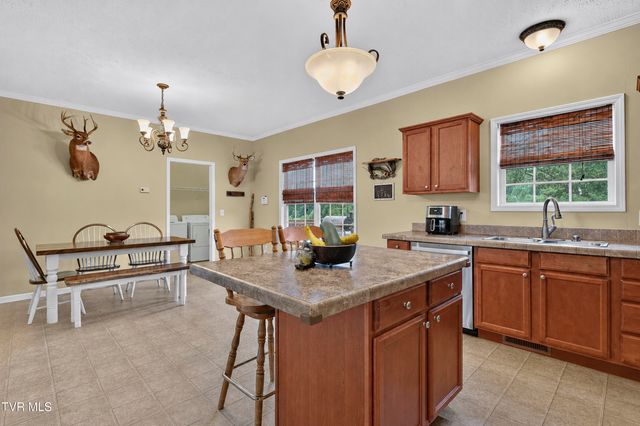 220 Crossroads Place Place, Lebanon, VA 24266