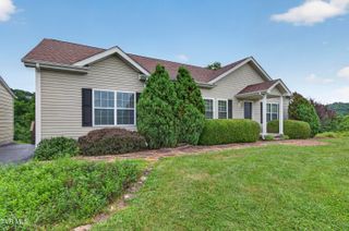220 Crossroads Place Place, Lebanon, VA 24266