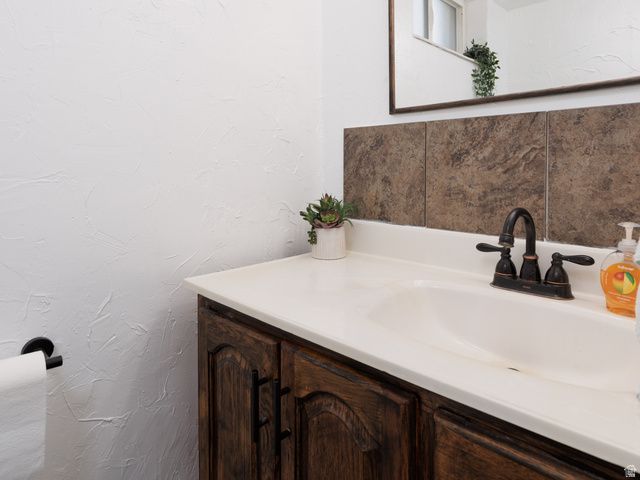 8252 S WOOD ST, Midvale, UT 84047