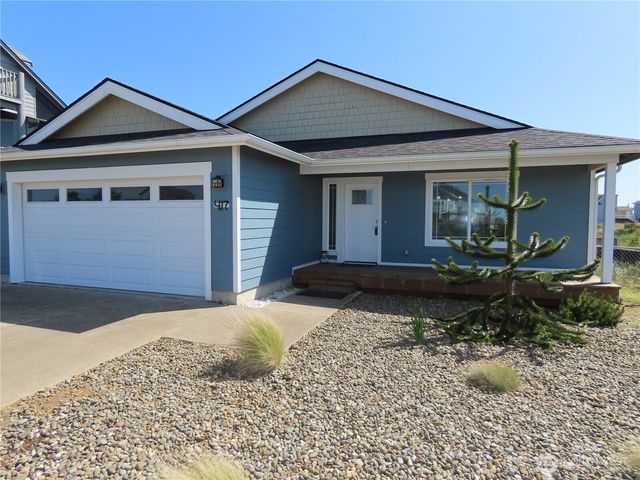 417 Riviera Street SW, Ocean Shores, WA 98569
