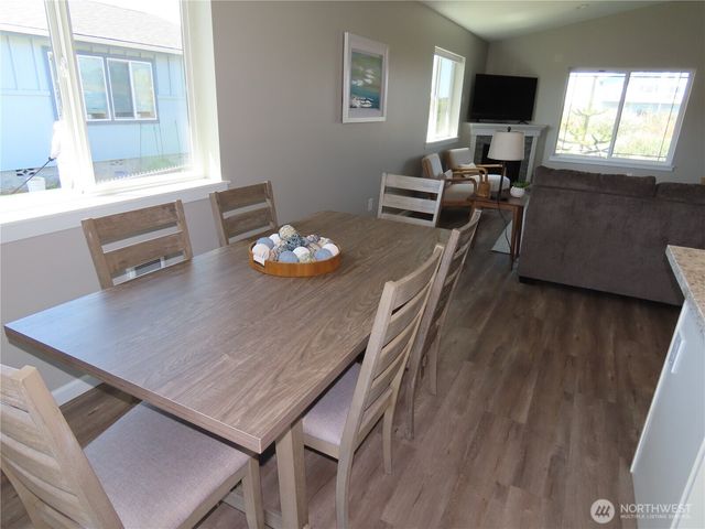 417 Riviera Street SW, Ocean Shores, WA 98569