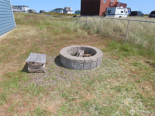 417 Riviera Street SW, Ocean Shores, WA 98569