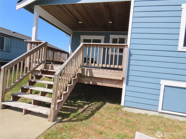 417 Riviera Street SW, Ocean Shores, WA 98569