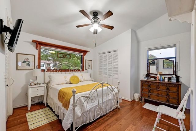 734 Island DR, Bluffton, TX 78607