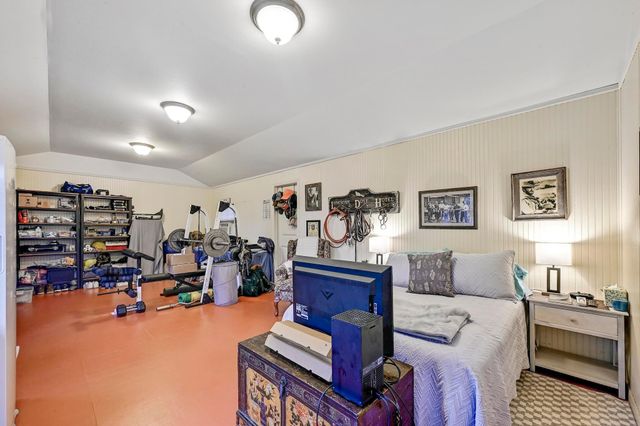 734 Island DR, Bluffton, TX 78607