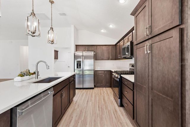 1574 ROWELL STREET, The Villages, FL 34762