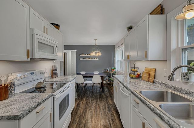 990 Hassan Street SE, Hutchinson, MN 55350