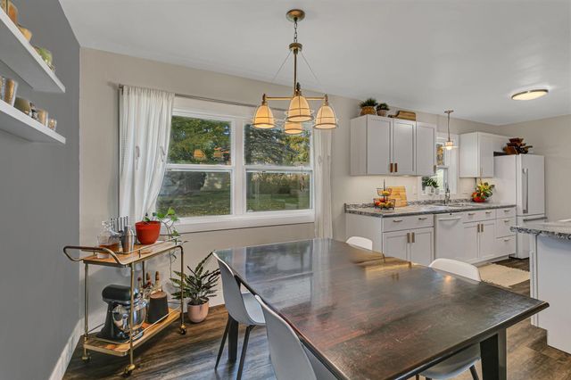 990 Hassan Street SE, Hutchinson, MN 55350