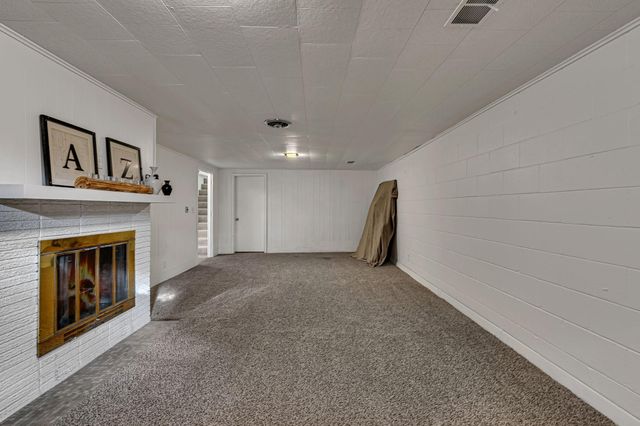 990 Hassan Street SE, Hutchinson, MN 55350