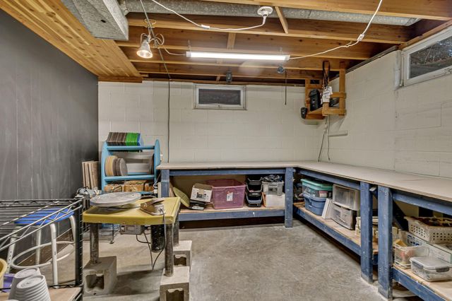 990 Hassan Street SE, Hutchinson, MN 55350