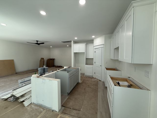 10022 Forest Lane, Bon Aqua, TN 37025