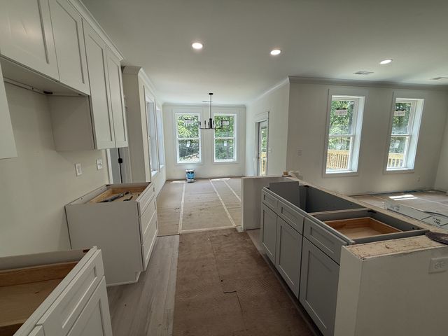 10022 Forest Lane, Bon Aqua, TN 37025