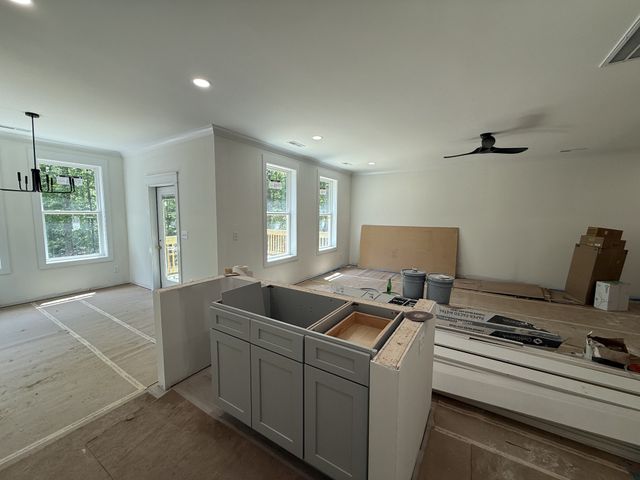 10022 Forest Lane, Bon Aqua, TN 37025