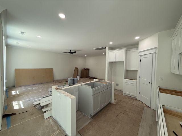 10022 Forest Lane, Bon Aqua, TN 37025