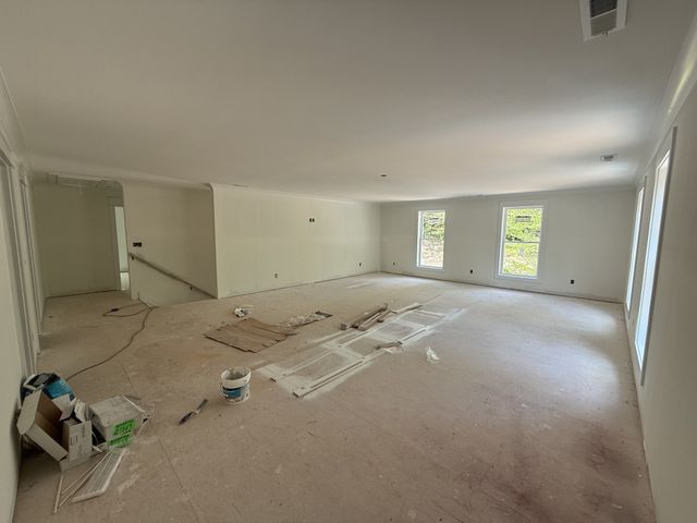 10022 Forest Lane, Bon Aqua, TN 37025