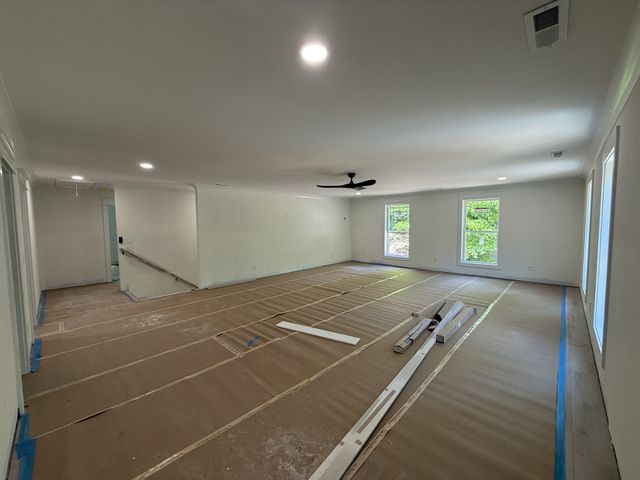 10022 Forest Lane, Bon Aqua, TN 37025