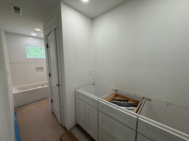 10022 Forest Lane, Bon Aqua, TN 37025