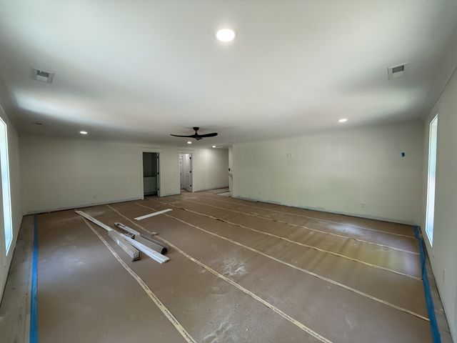 10022 Forest Lane, Bon Aqua, TN 37025