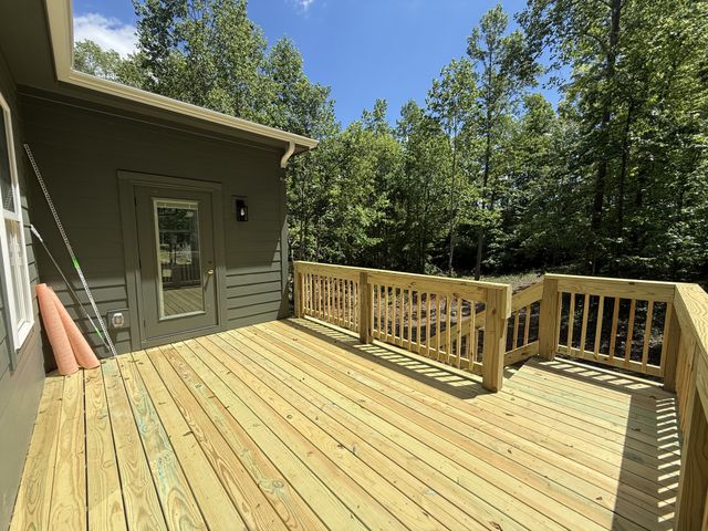 10022 Forest Lane, Bon Aqua, TN 37025