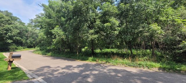 4893 Woodhurst Lane, Minnetonka, MN 55345