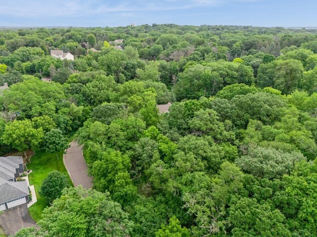4893 Woodhurst Lane, Minnetonka, MN 55345