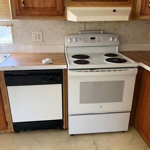 202 Armadillo T, Onalaska, TX 77360