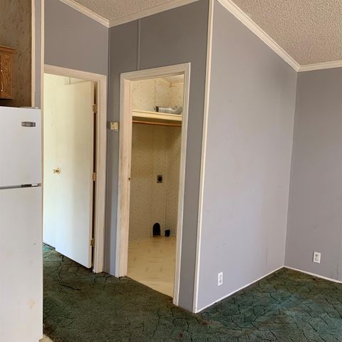 202 Armadillo T, Onalaska, TX 77360