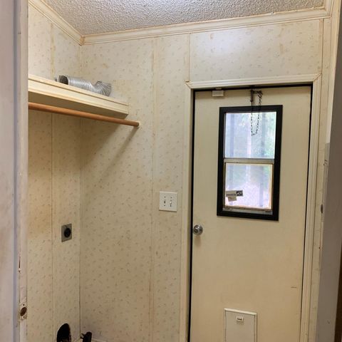 202 Armadillo T, Onalaska, TX 77360