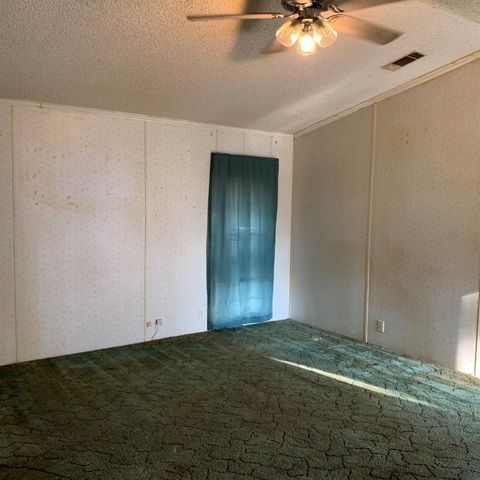 202 Armadillo T, Onalaska, TX 77360