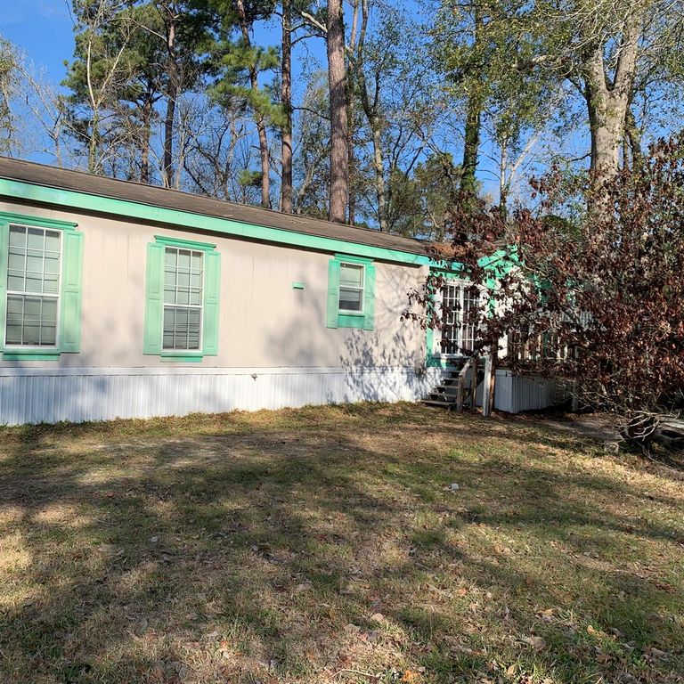 202 Armadillo T, Onalaska, TX 77360