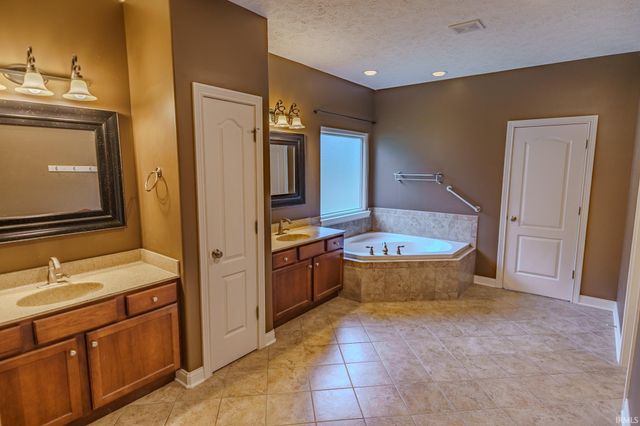 3636 Litchfield Lane, West Lafayette, IN 47906