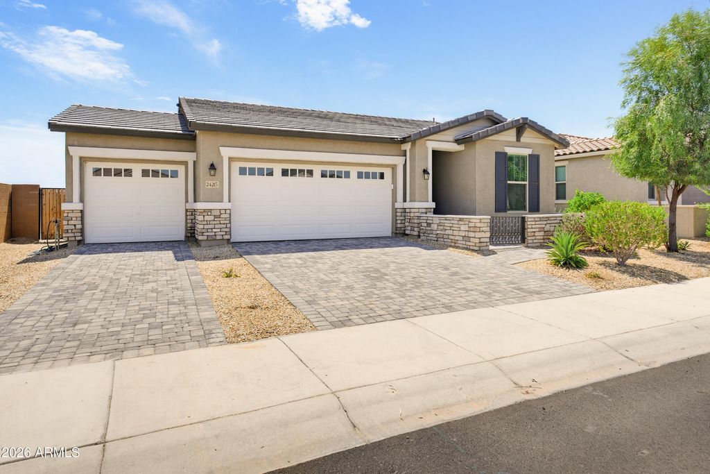 24215 W WHYMAN Avenue, Buckeye, AZ 85326 — exterior