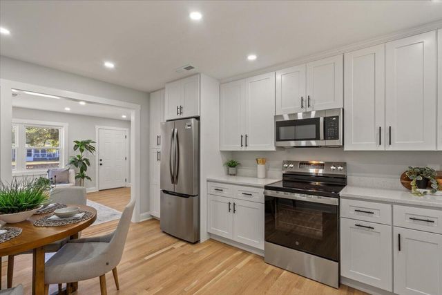 21 Pratt Street, Charleston, SC 29407