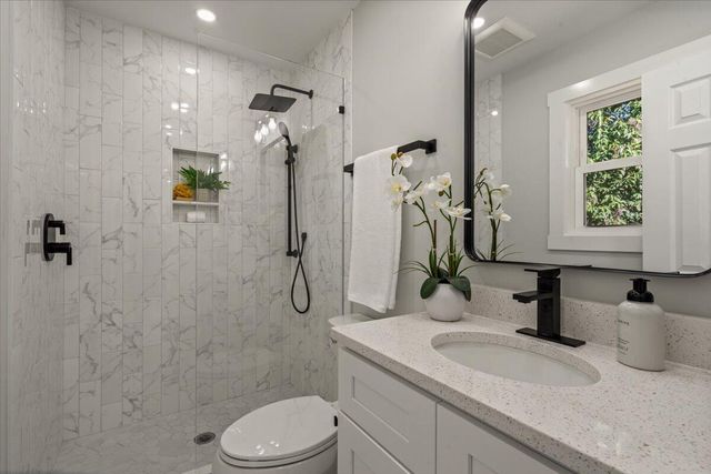 21 Pratt Street, Charleston, SC 29407