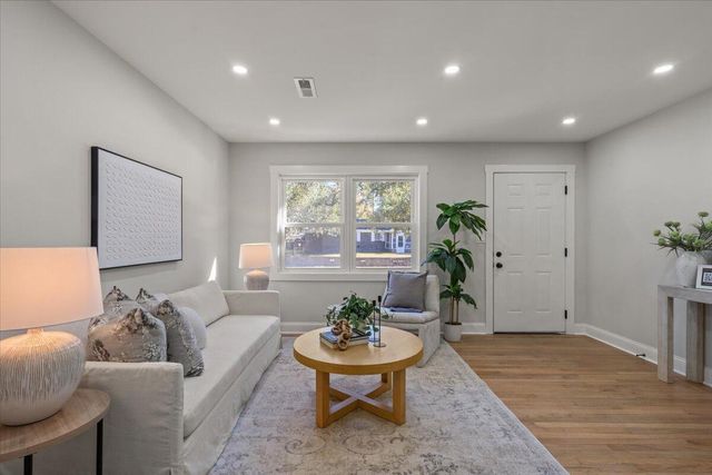 21 Pratt Street, Charleston, SC 29407