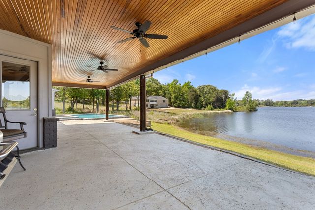 24116 Sun Ridge Road, Lindale, TX 75771