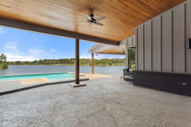 24116 Sun Ridge Road, Lindale, TX 75771