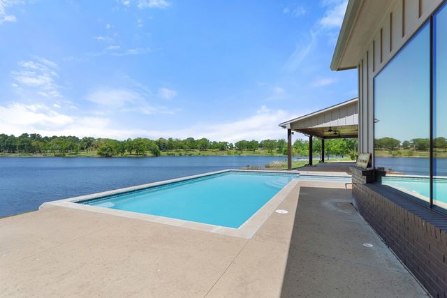 24116 Sun Ridge Road, Lindale, TX 75771