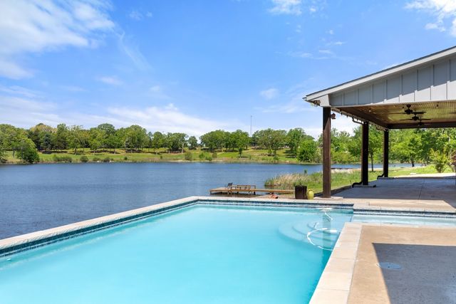 24116 Sun Ridge Road, Lindale, TX 75771